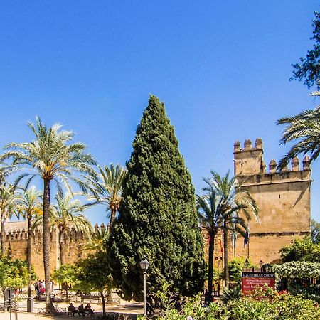 Lovely Apartment In Cordoba With Kitchen Exteriör bild