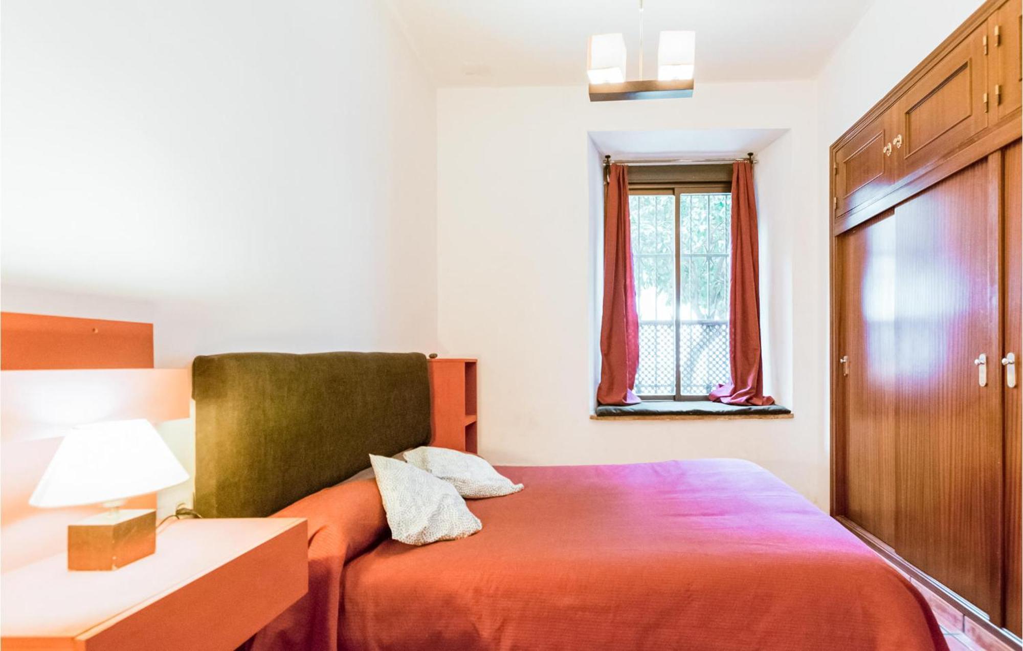 Lovely Apartment In Cordoba With Kitchen Exteriör bild