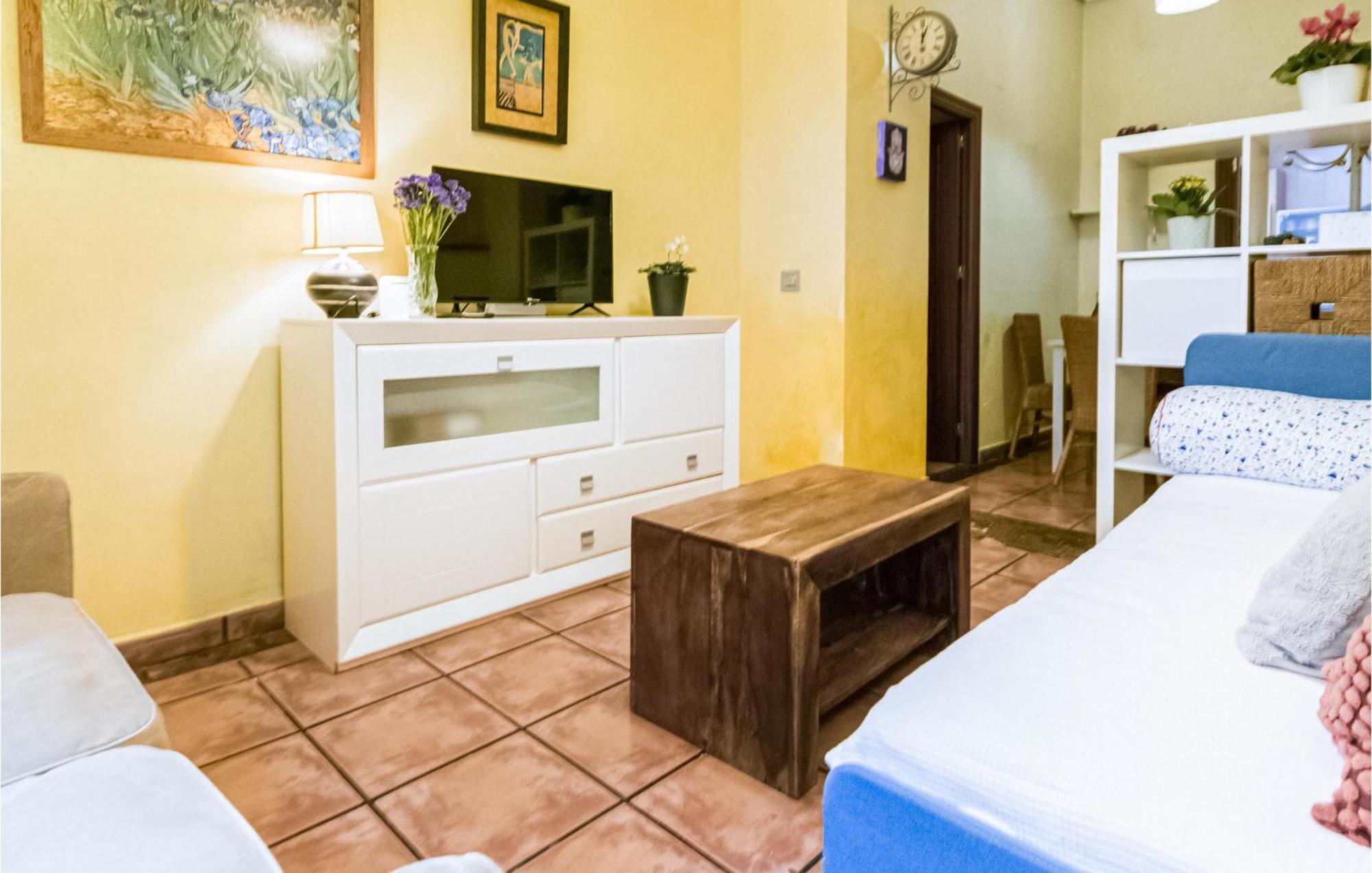 Lovely Apartment In Cordoba With Kitchen Exteriör bild